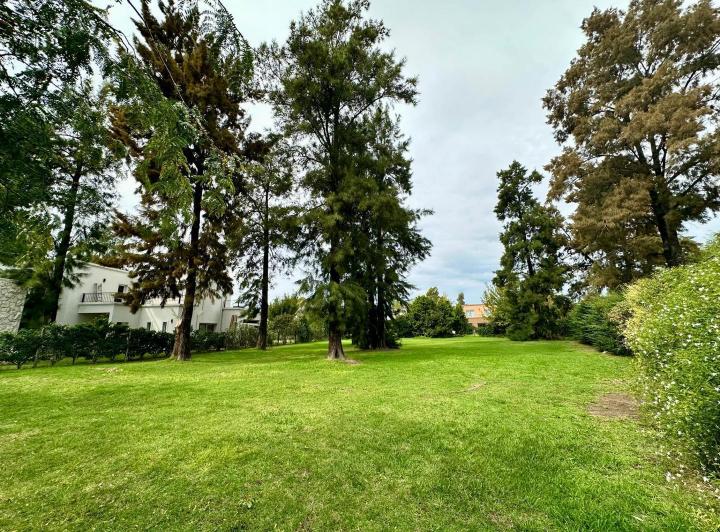 Terreno · 1120m²