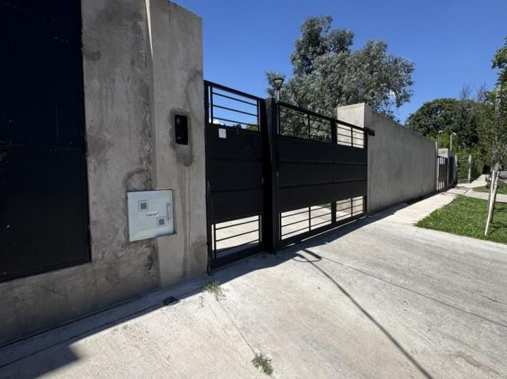 Terreno · 281m²