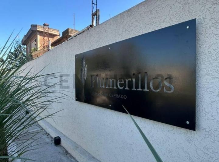 Terreno · 160m²