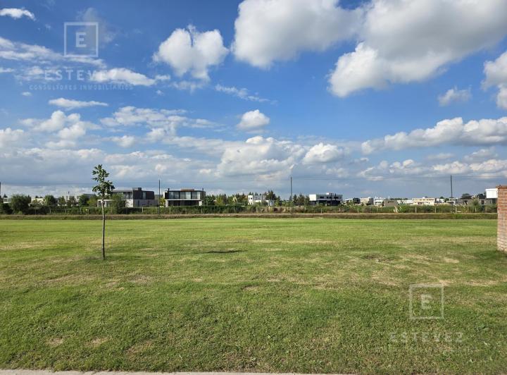 Terreno · 800m²