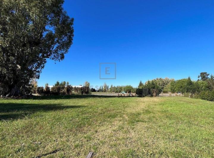 Terreno · 1100m²