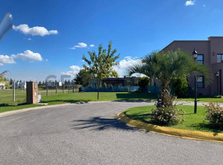 Terreno · 404m²