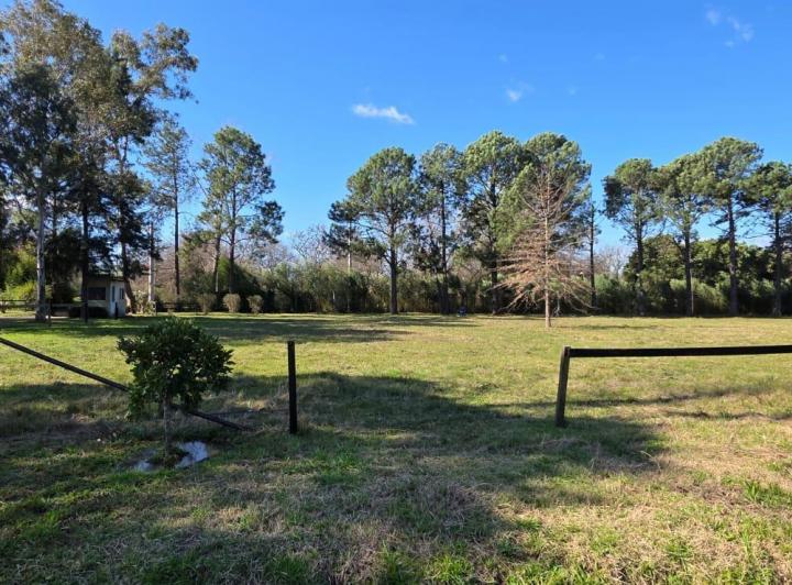 Terreno · 839m²