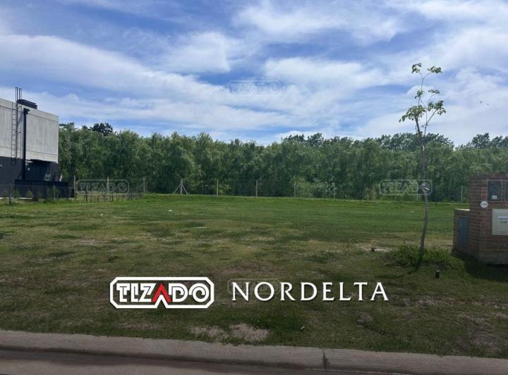 Terreno · 620m²