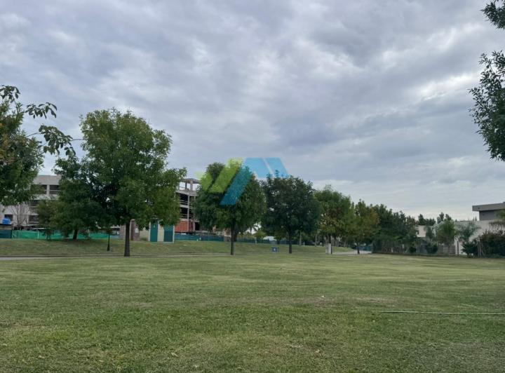 Terreno · 675m²