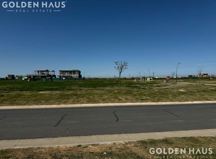 Terreno · 691m²