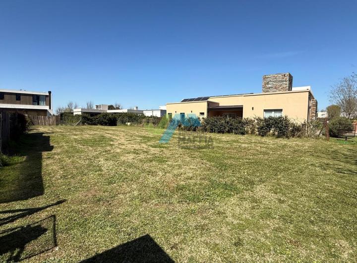 Terreno · 492m²