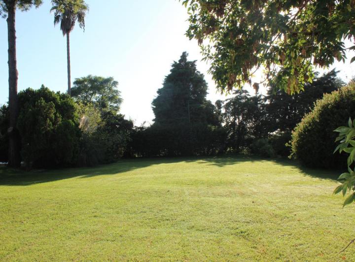 Terreno · 860m²