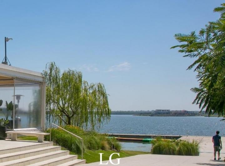 Terreno · 664m²