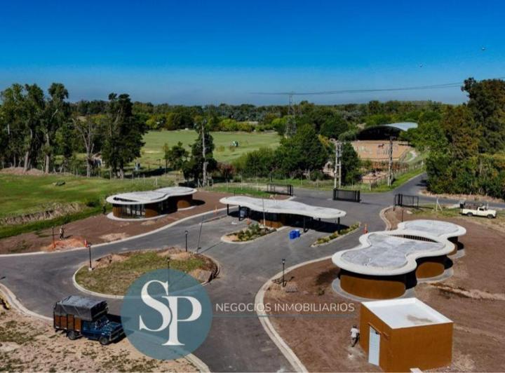 Terreno · 609m²
