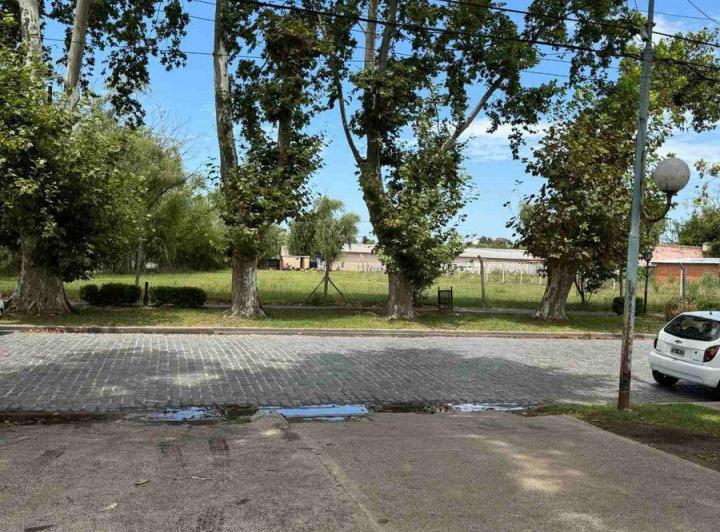 Terreno · 1679m²