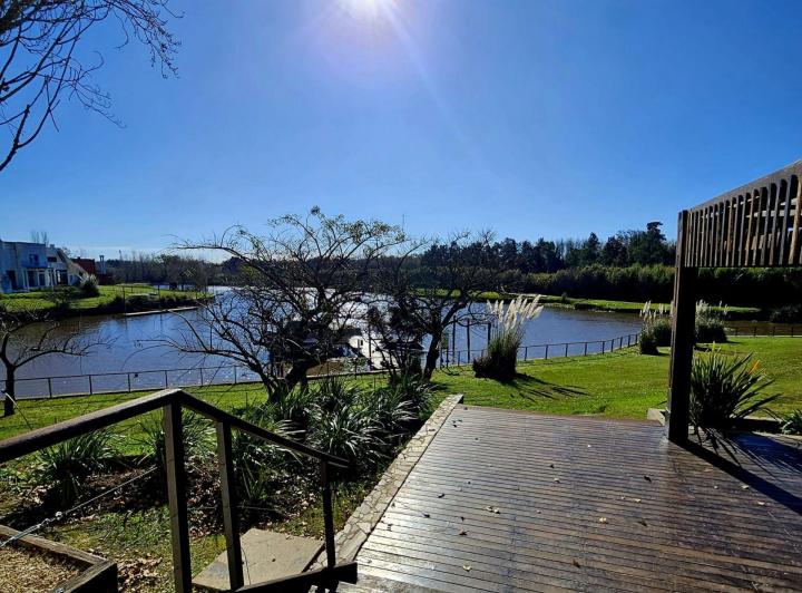 Terreno · 1084m²
