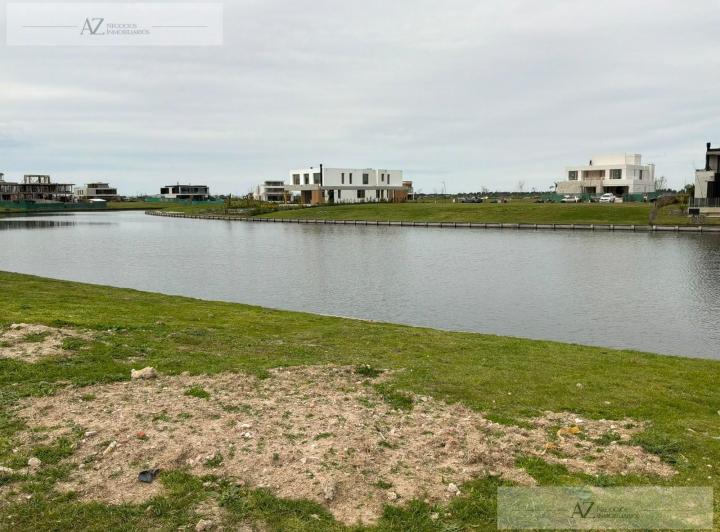 Terreno · 938m²