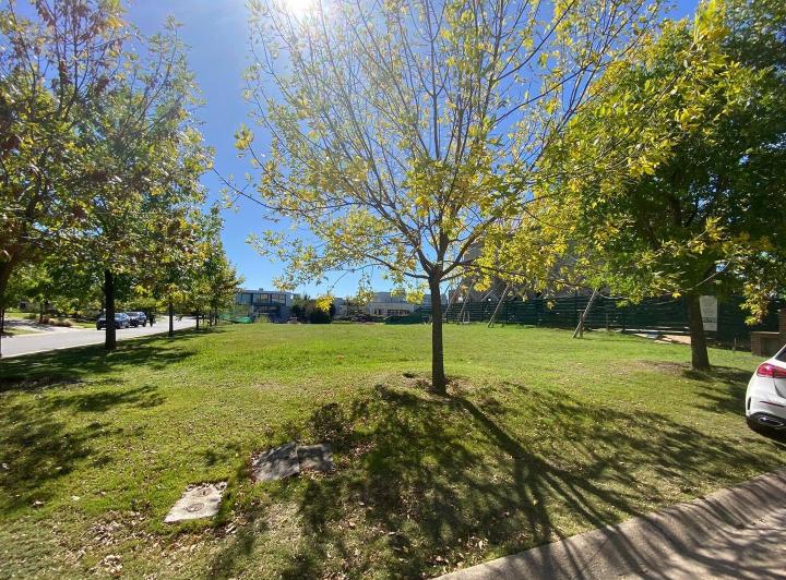 Terreno · 890m²