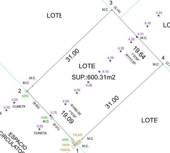 Terreno · 601m²