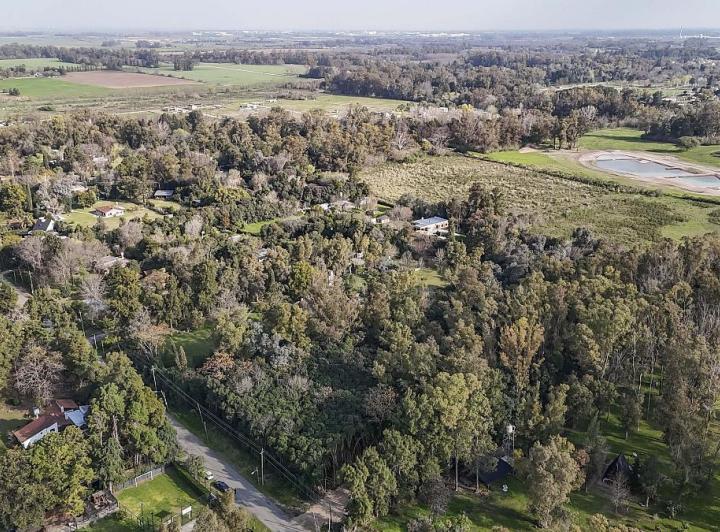 Terreno · 2100m²
