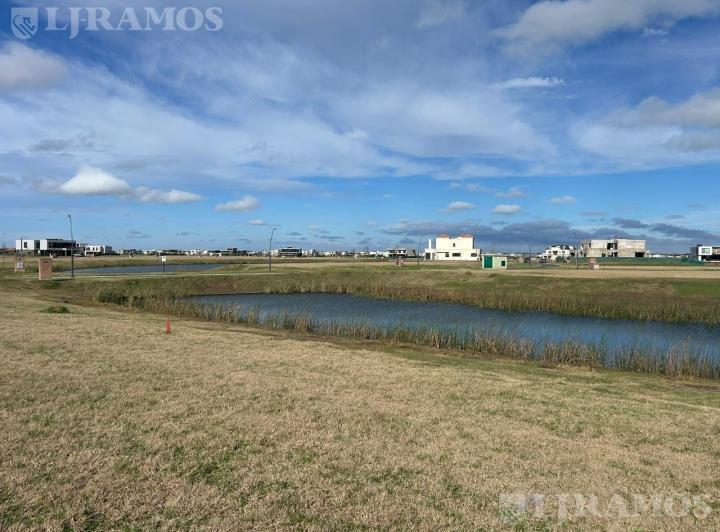 Terreno · 995m²