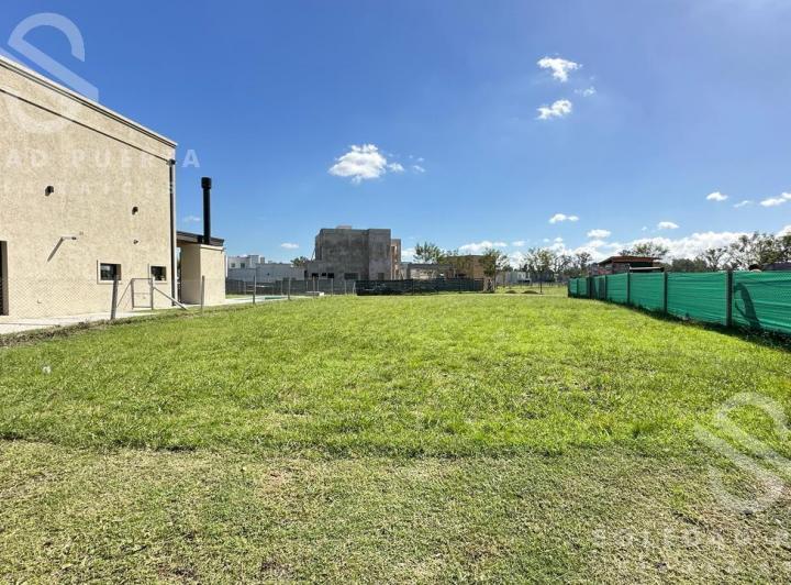 Terreno · 576m²