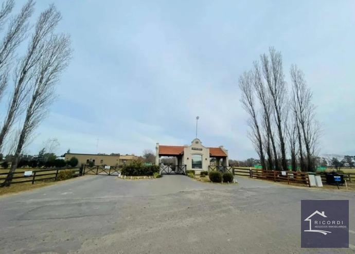 Terreno · 1230m²