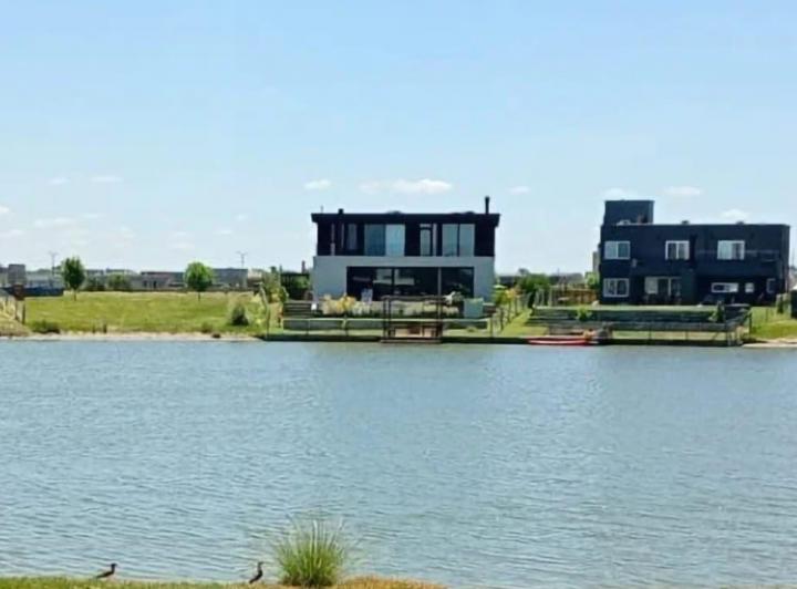 Terreno · 890m²