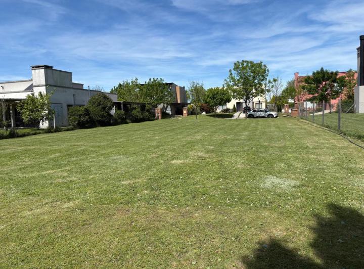 Terreno · 667m²