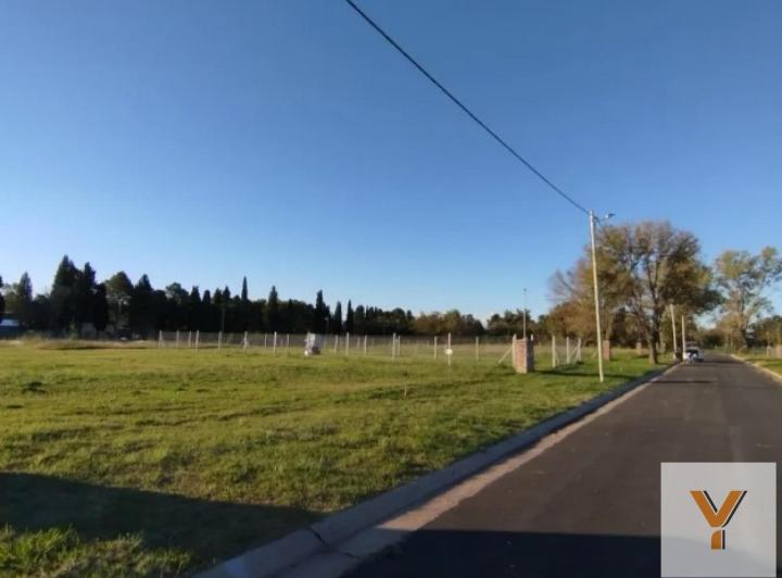 Terreno · 411m²