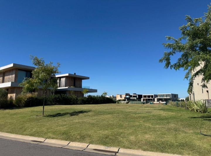 Terreno · 900m²