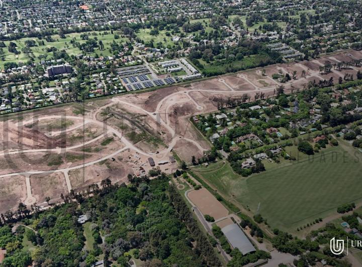 Terreno · 617m²