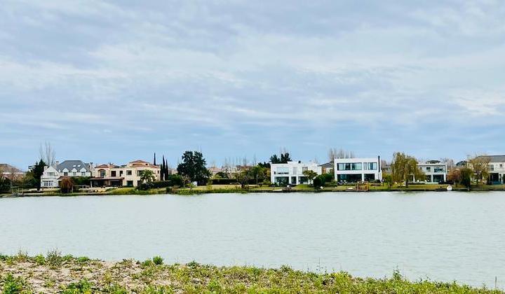 Terreno · 973m²