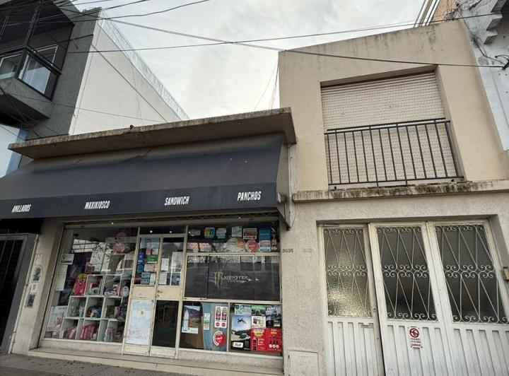 Terreno · 240m² · 4 Ambientes · 1 Cochera