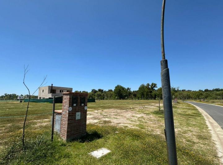 Terreno · 685m²