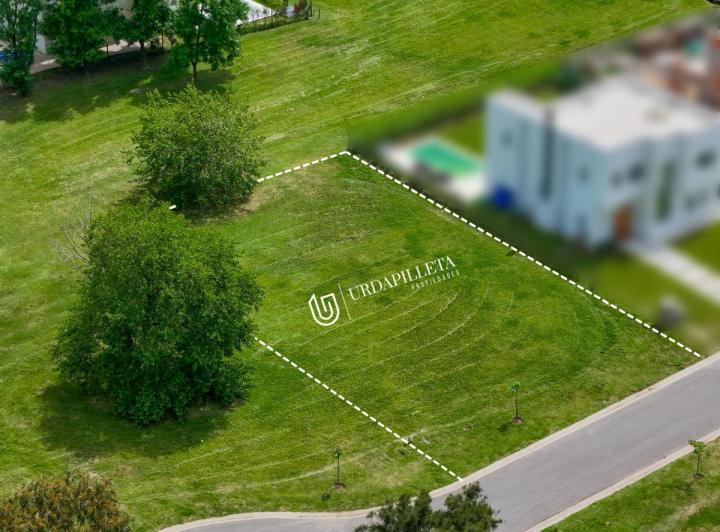 Terreno · 600m²
