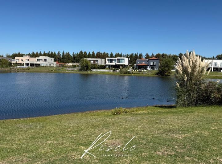 Terreno · 971m²