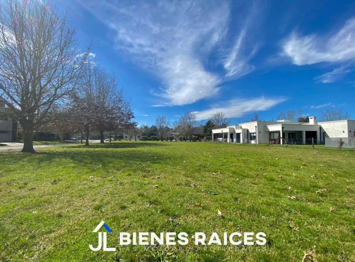 Terreno · 1138m²