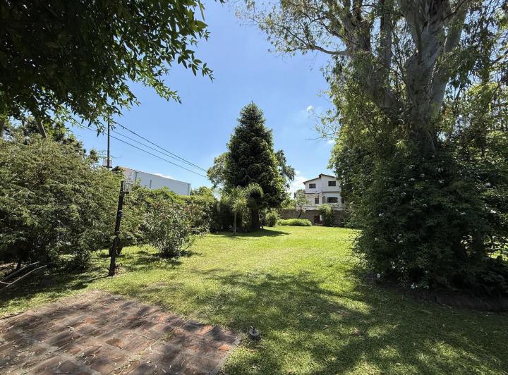 Terreno · 347m²