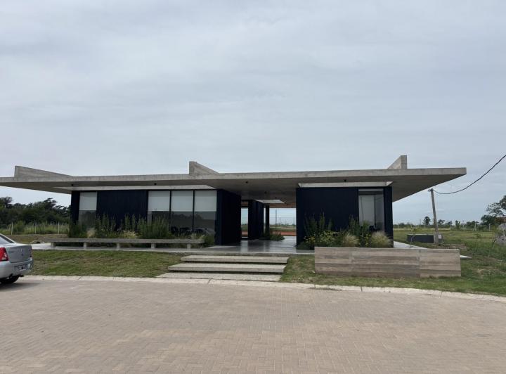Terreno · 604m²
