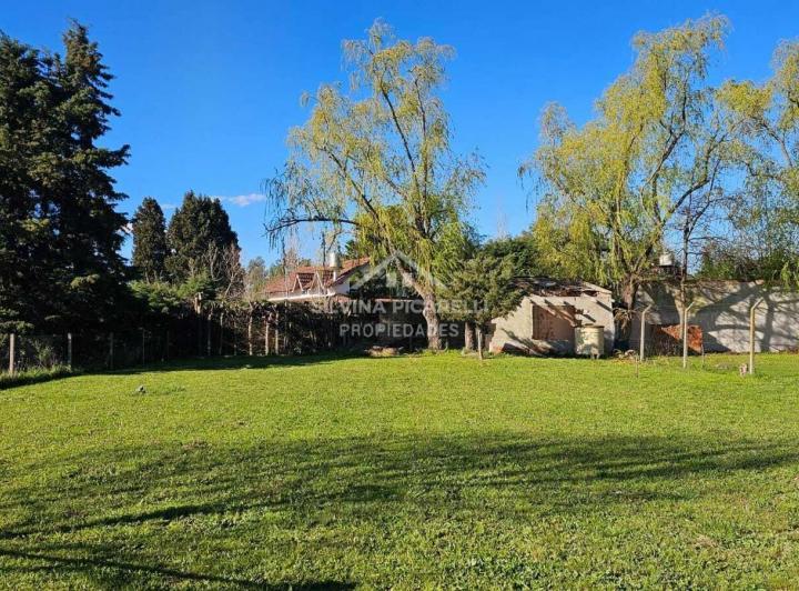 Terreno · 727m²