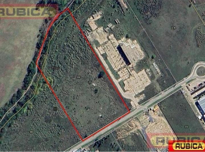 Terreno · 33000m²