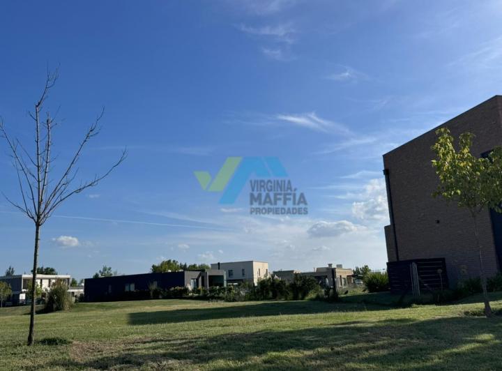 Terreno · 752m²