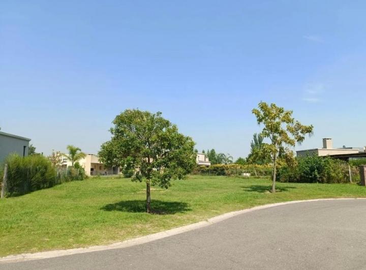 Terreno · 780m²