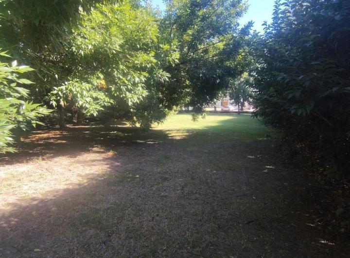 Terreno · 820m²
