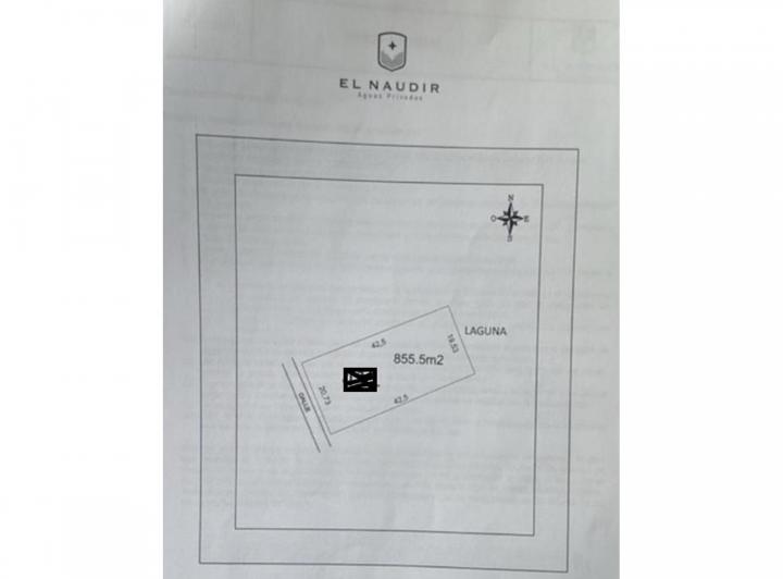 Terreno · 855m²