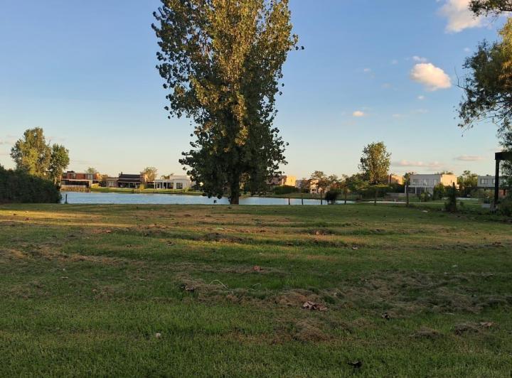 Terreno · 800m²