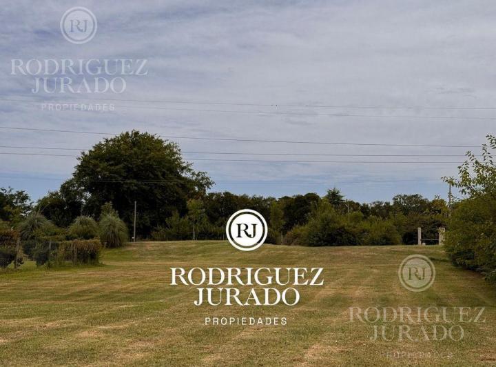 Terreno · 801m²