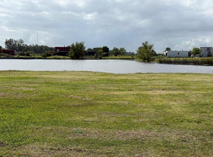 Terreno · 700m²
