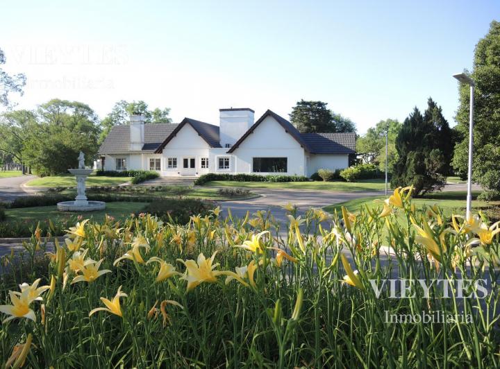 Terreno · 1008m²