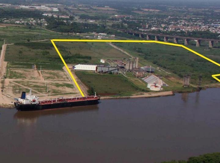 Terreno · 735000m²