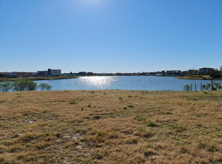 Terreno · 957m²
