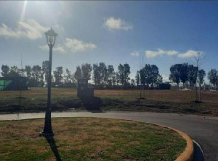 Terreno · 661m²