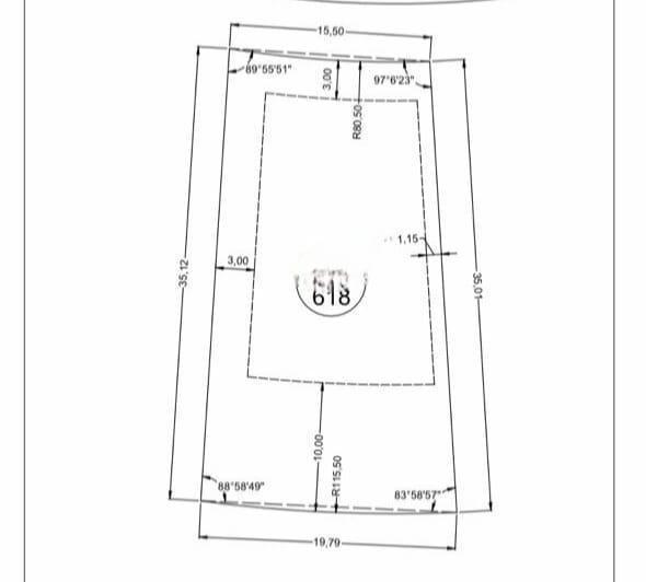 Terreno · 618m²